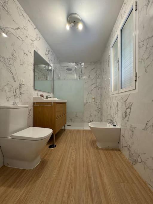 Apartamento En San Bernardo, El Barrio Torero Севиля Екстериор снимка